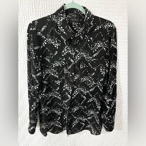 Investments “Olivia” Women’s Print Shirt Size M